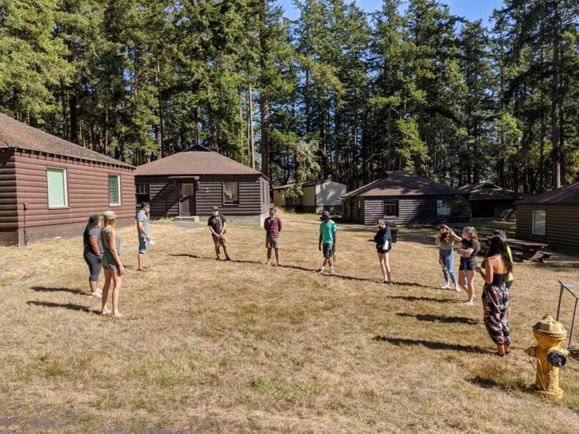 A socially distanced class meeting at Friday Harbor Labs during the COVID-19 pandemic