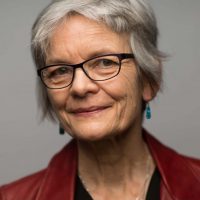 Portrait photo of Lisa Graumlich